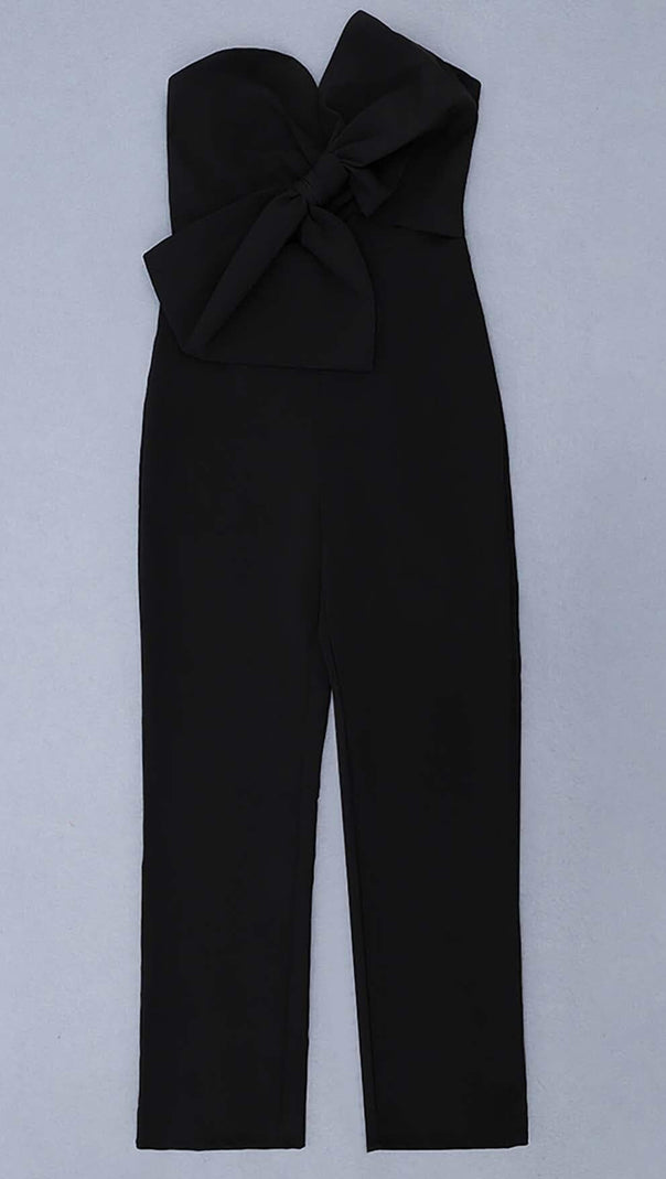 Jumpsuit aus Seidenfaille mit verdrehter Schleife