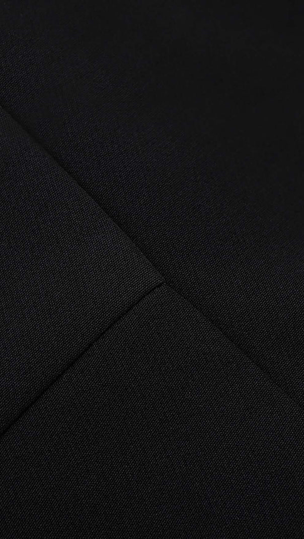 Jumpsuit aus Seidenfaille mit verdrehter Schleife