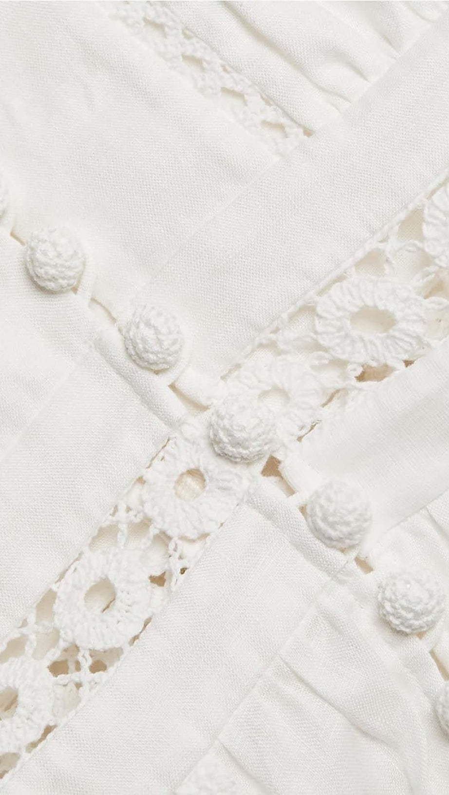 V-NECK BOTTON MIDI DRESS IN WHITE