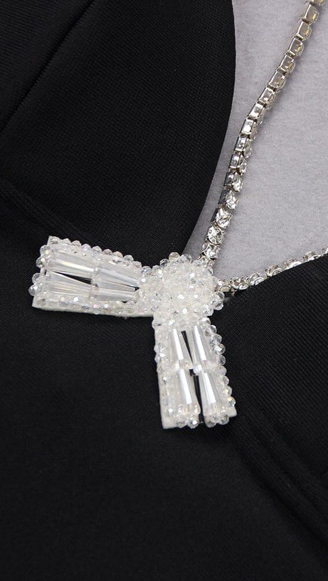 V-NECK STRAPPY MINI DRESS IN BLACK