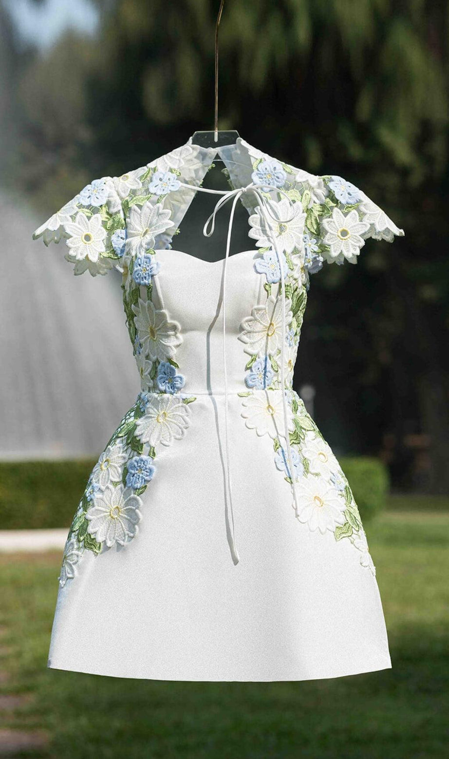 A-LINIE KURZÄRMELIGES MINIKLEID AUS TAFT