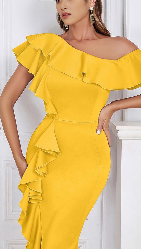 BODYCON RUFFLE MIDI DRESS IN APRICOT