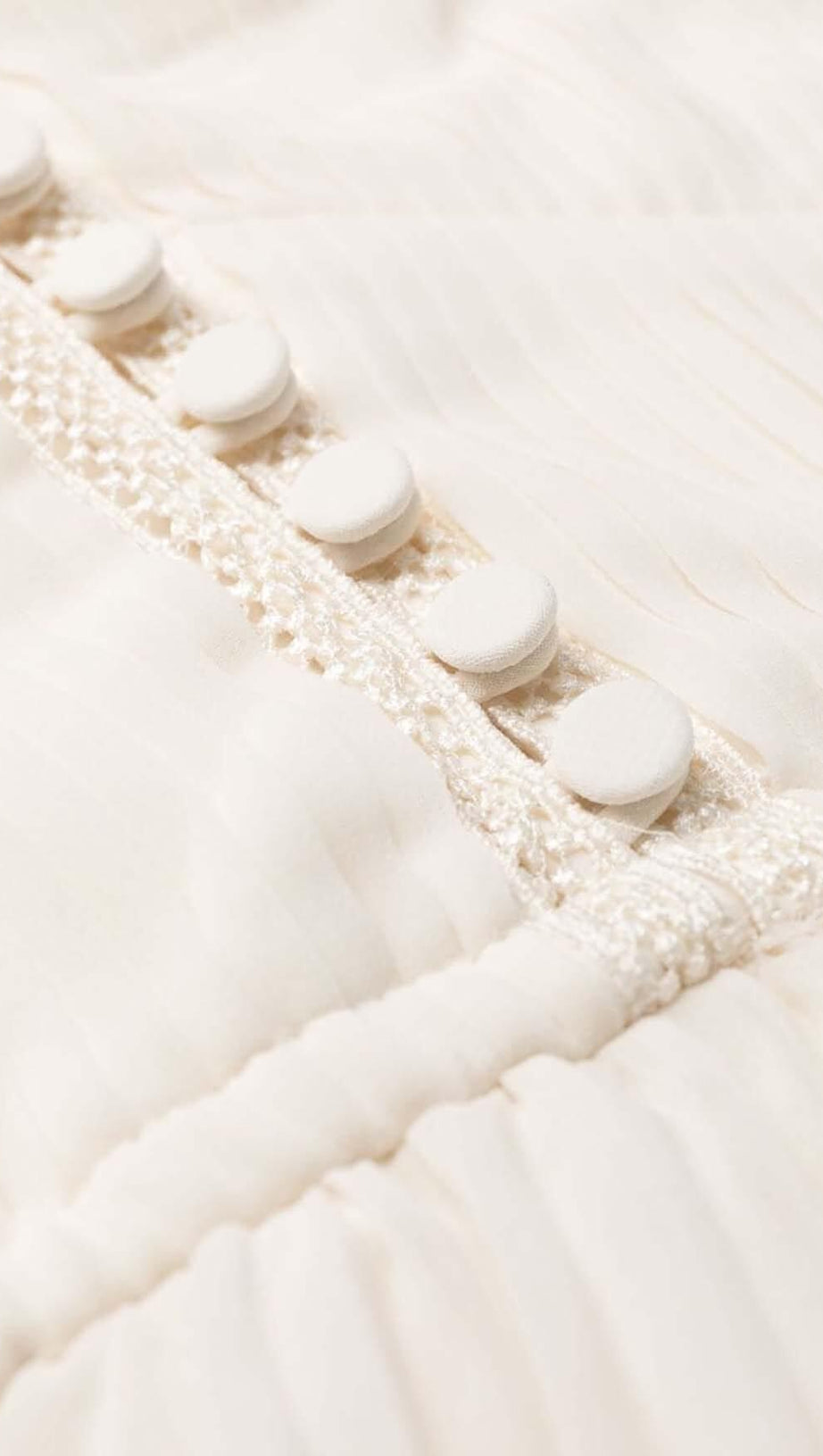 ABITO MIDI A BALZE IN PIZZO FLOREALE IN LVORY