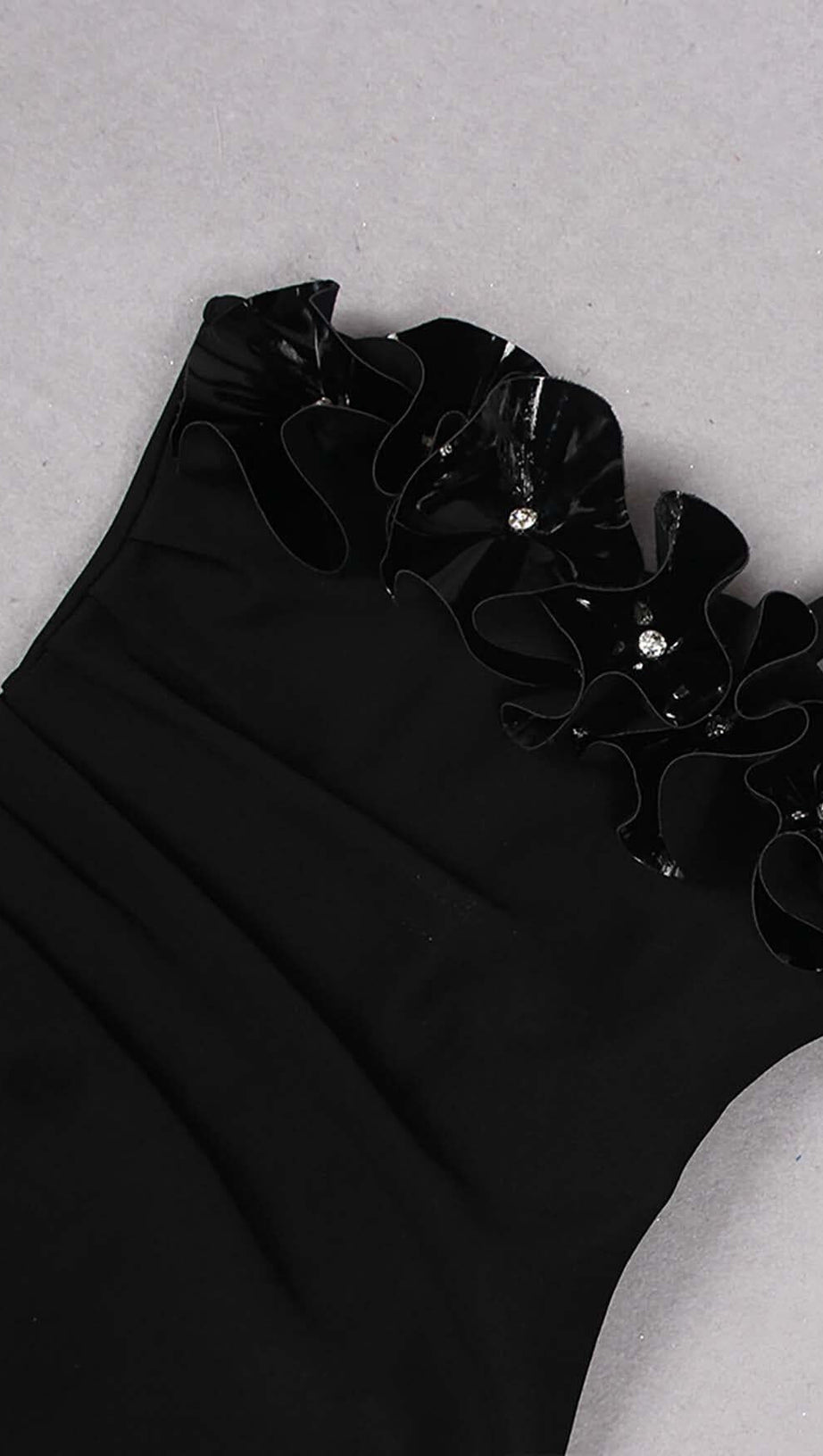 ABITO MIDI IN CREPE DI LANA SENZA MANICHE A FIORI, NERO