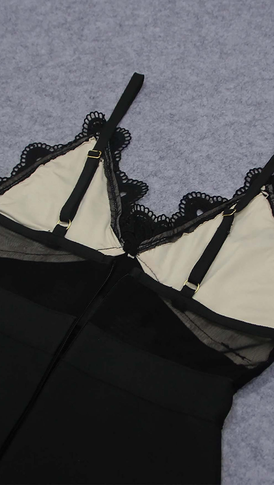 LACE V NECK SPLIT BODYCON MIDI DRESS IN BLACK