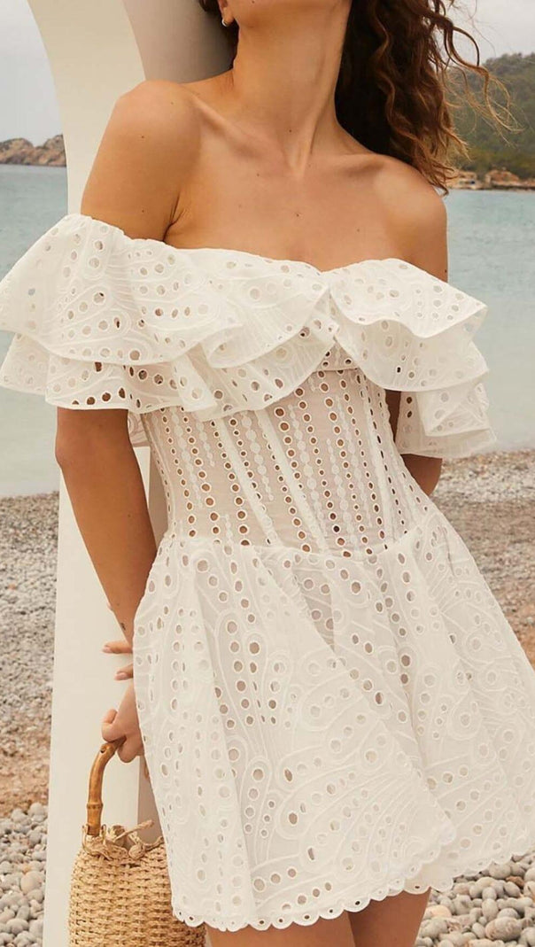 AIIZIE OFF-SHOULDER PRINT MINI DRESS IN WHITE - product image