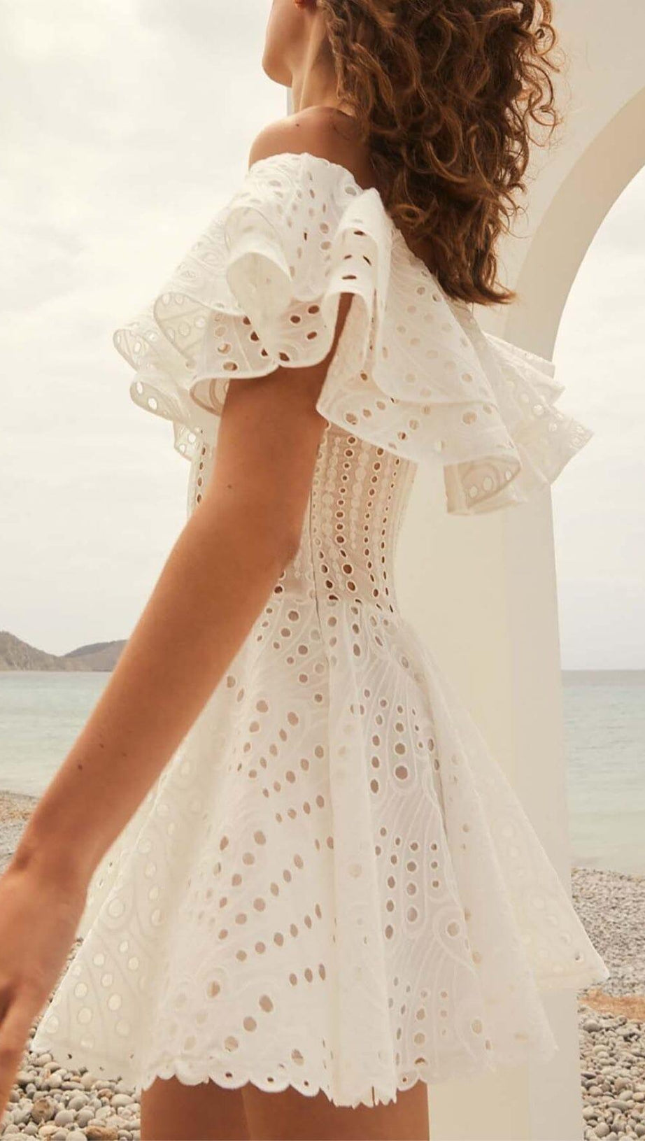 OFF-SHOULDER PRINT MINI DRESS IN WHITE