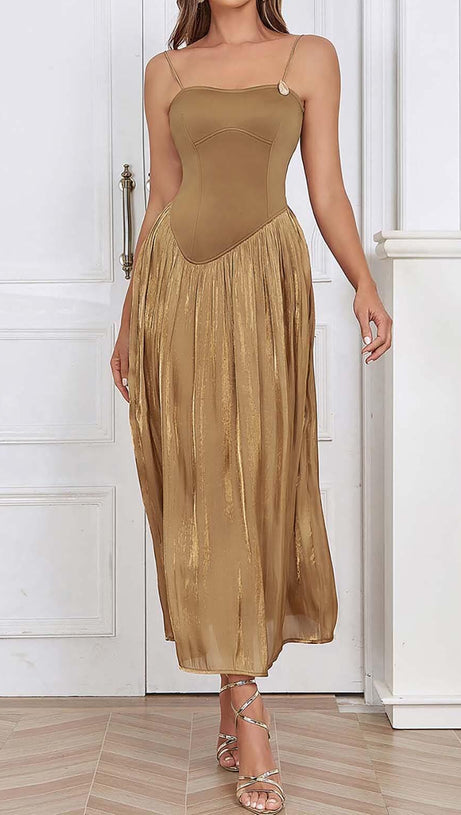 PLEATED STRAP MIDI DRESS IN TOBACCO