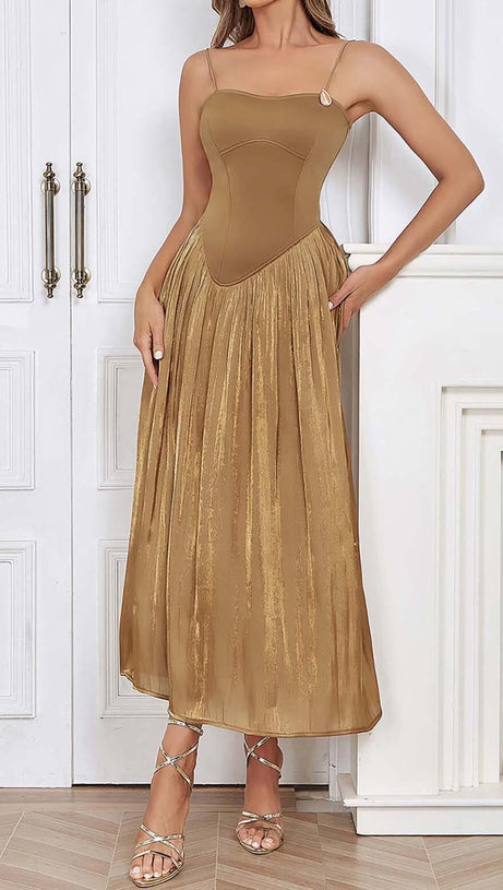 PLEATED STRAP MIDI DRESS IN TOBACCO