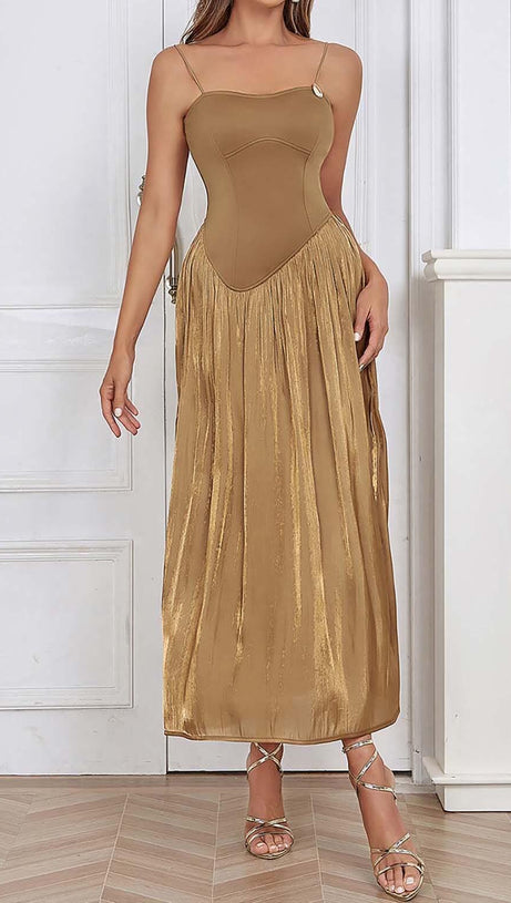 PLEATED STRAP MIDI DRESS IN TOBACCO