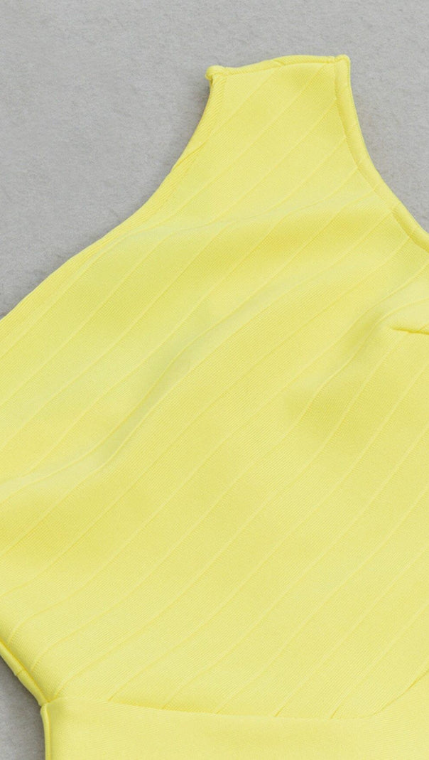 AIIZIE RUFFED ONE-SHOULDER MAXI DRESS IN YELLOW - product image