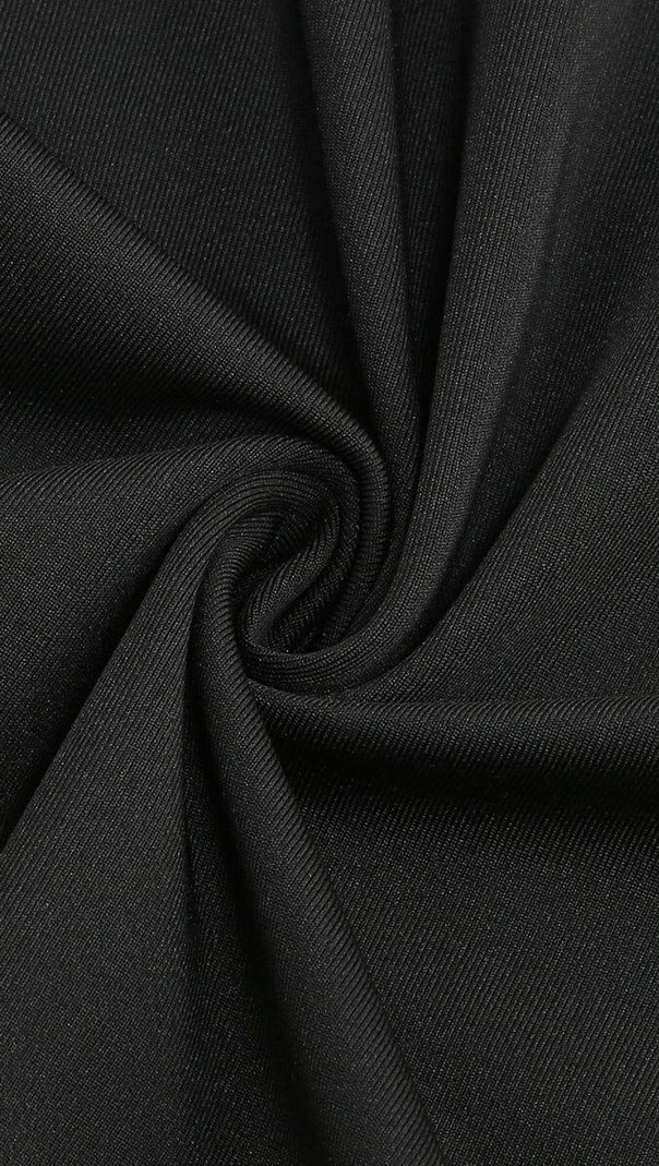 BANDEAU-MAXIKLEID MIT DRAPIERUNG IN SCHWARZ