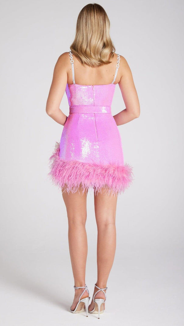 MINIKLEID MIT PAILLETTEN UND FEDERGÜRTEL IN PINK
