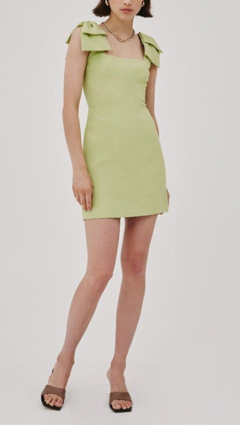 SQUARE NECK BOW DETAIL MINI DRESS IN GREEN