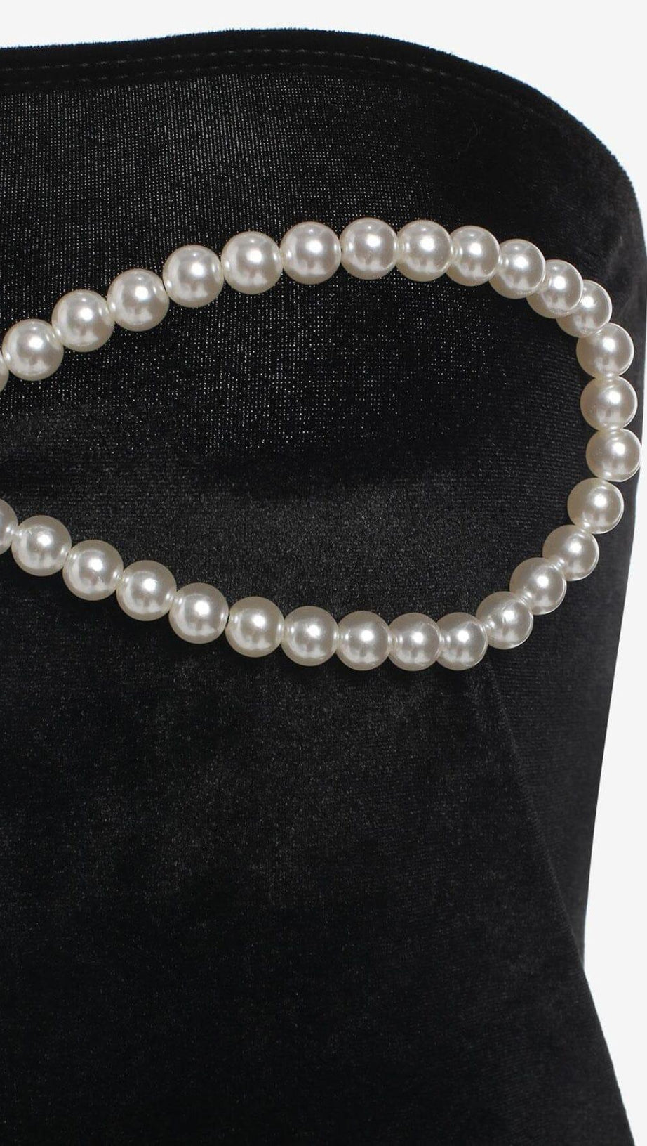 TRÄGERLOSES, figurbetontes Minikleid aus Samt in Schwarz