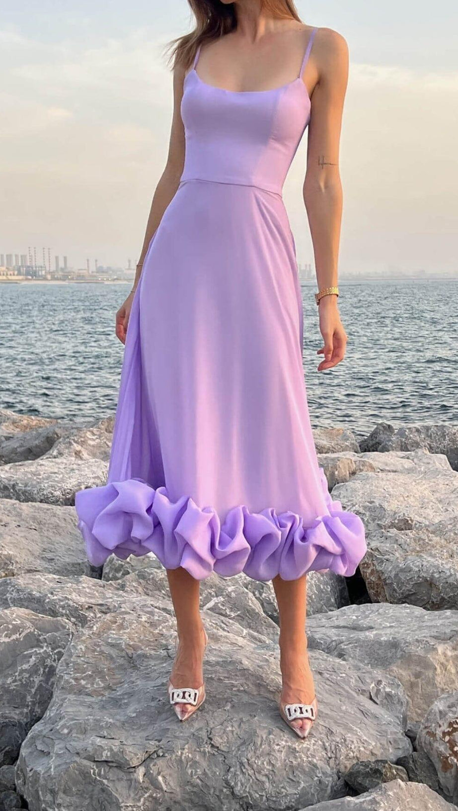 A-Linien-Midikleid mit Strapsen in Lila