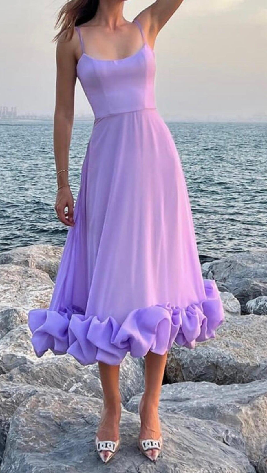 A-Linien-Midikleid mit Strapsen in Lila