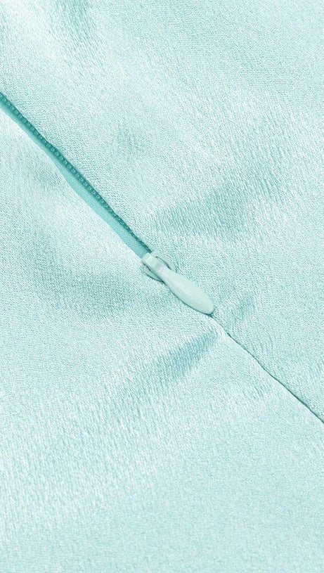 ABITO MIDI SENZA MANICHE IN RASO VERDE MENTA