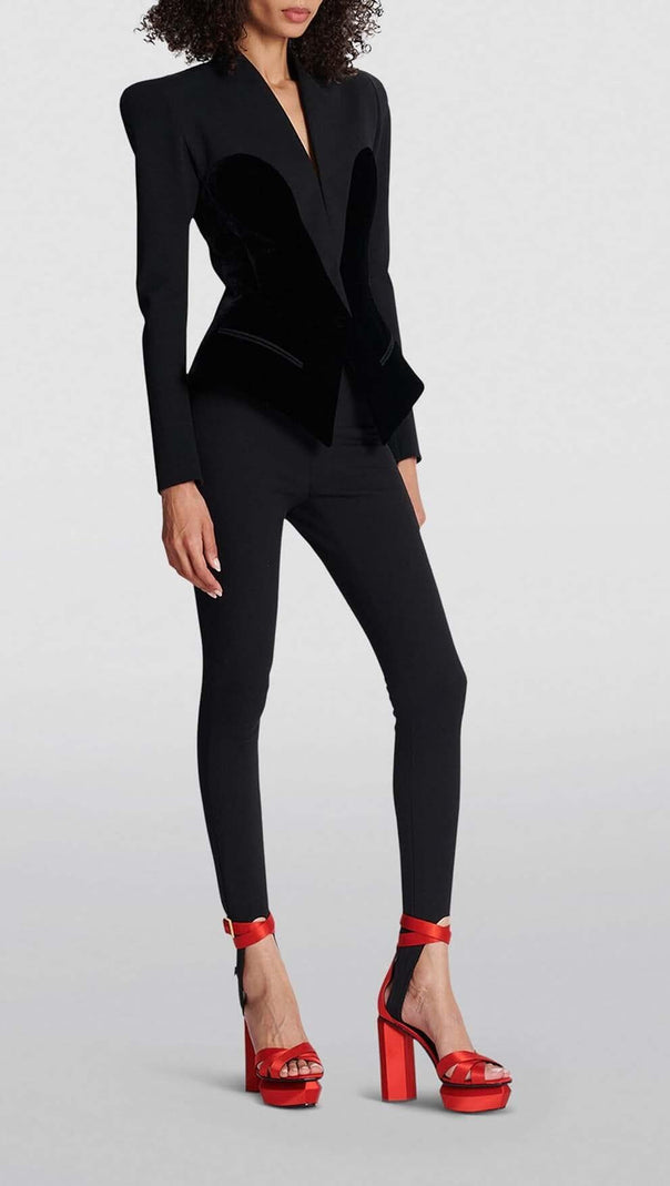 AIIZIE V NECK TWO POCKETS BLAZER IN BLACK - product image