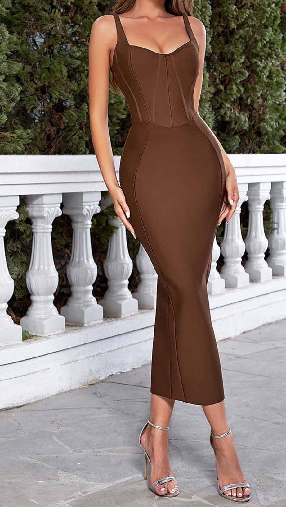 TAILLE-ENGENDES KORSETT-MIDIKLEID IN BRAUN