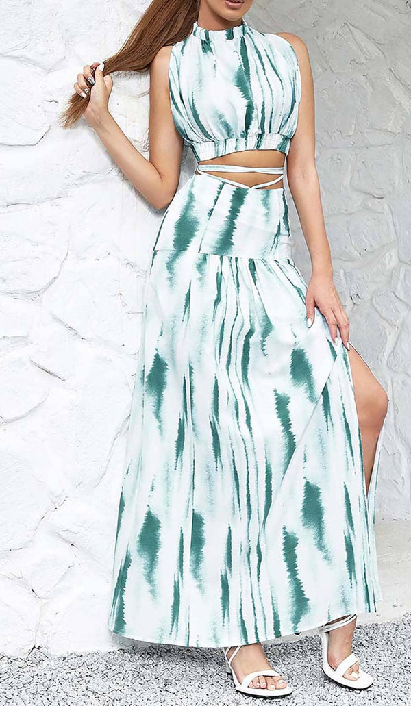 HALTER SLEEVELESS MAXI DRESS IN MULTI-COLOR