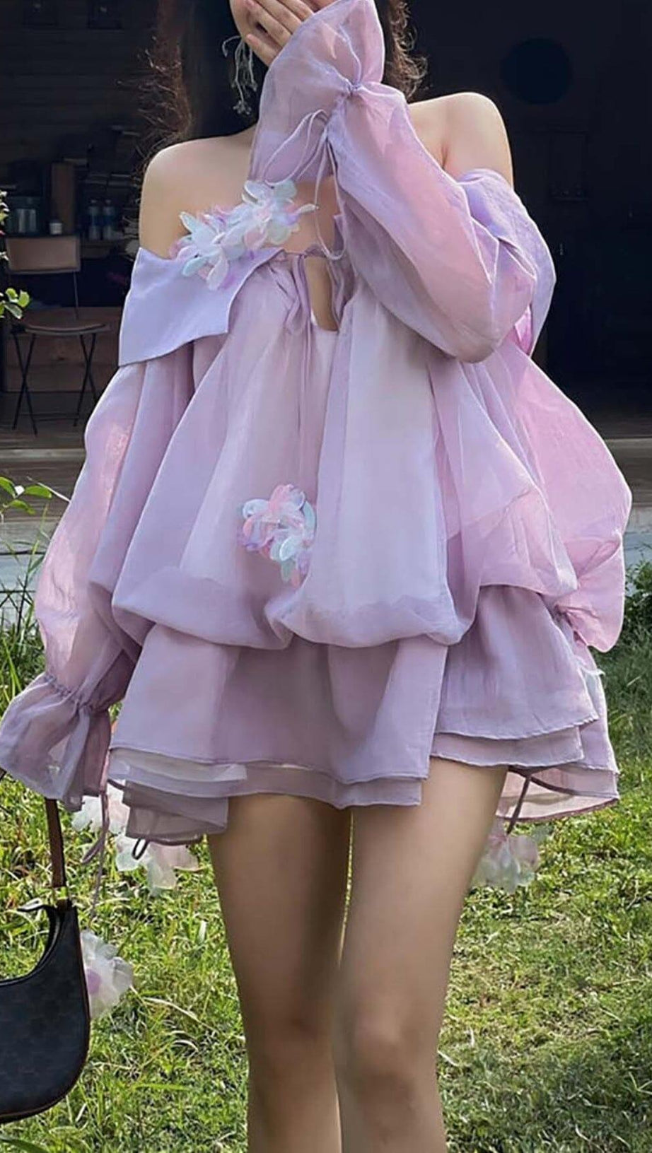 LACE COLD-SHOULDER MINI DRESS IN PURPLE