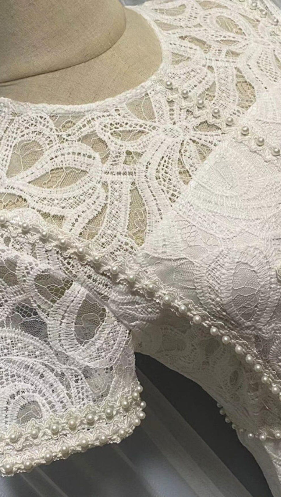 LACE HOLLOW OUT MIDI DRESS IN WHITE