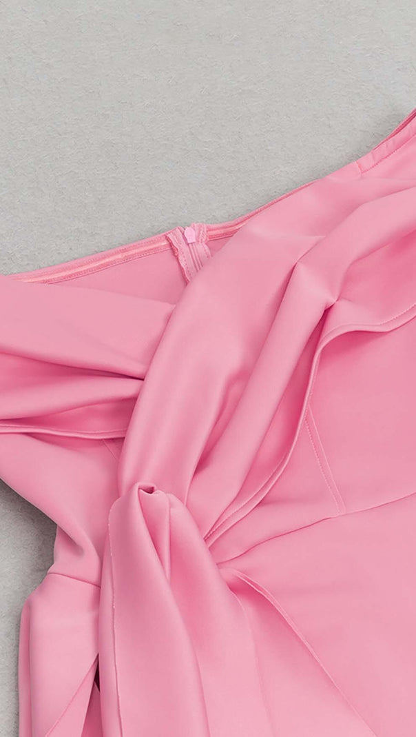 AIIZIE OFF SHOULDER SIDE SPLIT MIDI DRESS IN PINK - product image