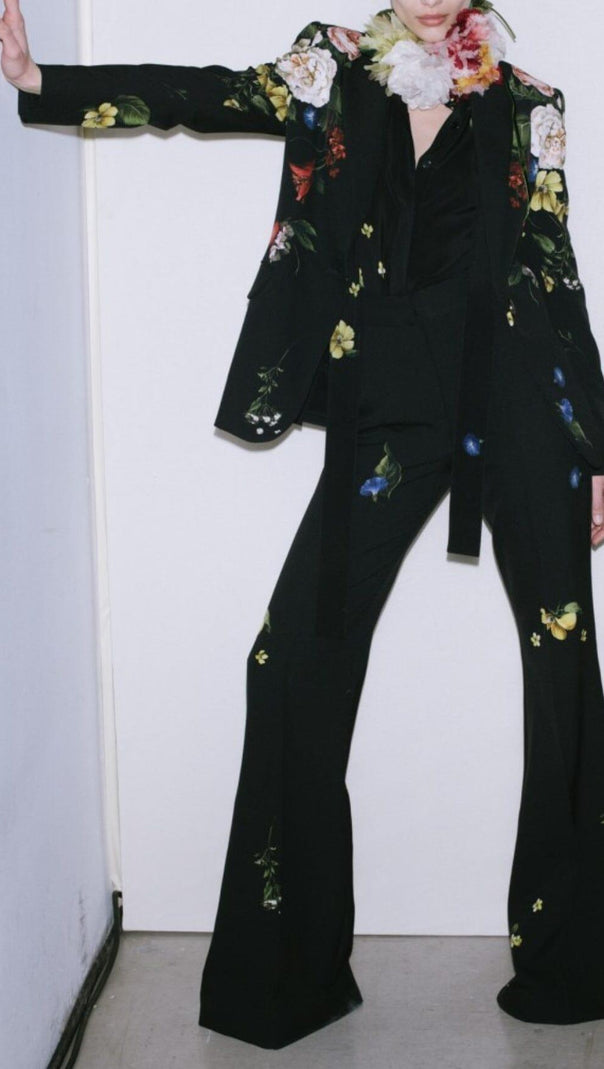 AIIZIE PRINTED BUTTON JACKET SUIT IN BLACK - product image