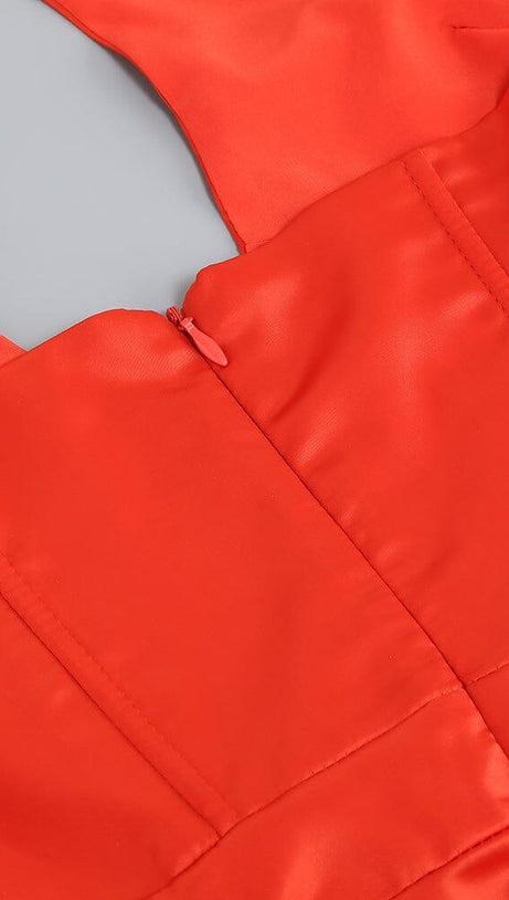 SLEEVELESS THIGH SLIT MAXI DRESS IN RED