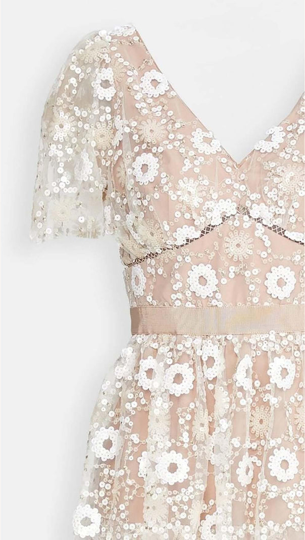 AIIZIE FLORAL EMBELLISHED PUFF SLEEVE MIDI DRESS IN WHITE - product image