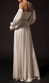 PUFFY SLEEVES WEDDING GOWN IN WHITE