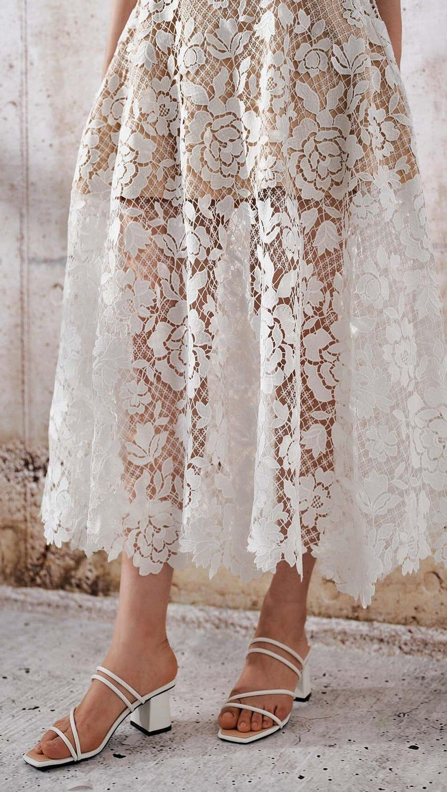 ROSES LACE A-LINE MIDI DRESS IN WHITE