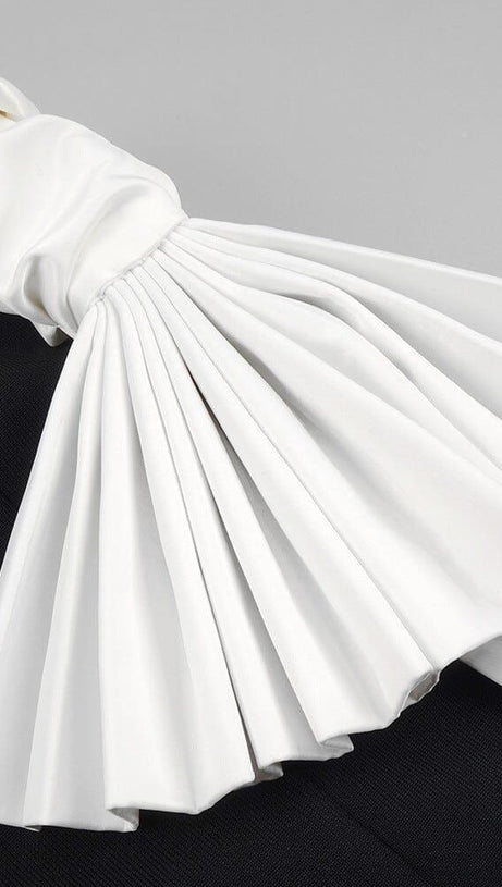 RUFFLED DETAILING SLIT MIDI DRESS IN BLACK