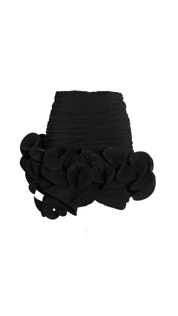 AIIZIE STRAPLESS FLOWER PLEATED SKIRT IN BLACK - product image