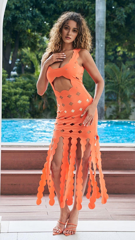 CIRCLE CUTOUT FRINGE MAXI DRESS IN ORANGE