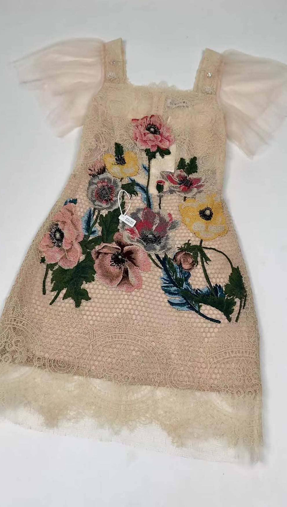 EMBROIDERY FLOWER LACE MIDI DRESS IN BEIGE