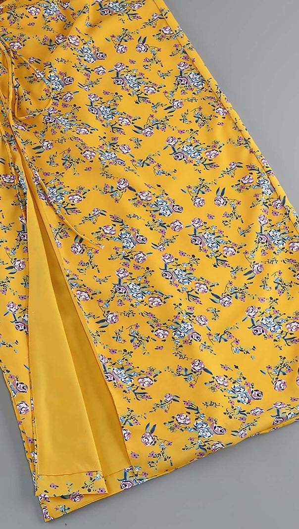 Zweiteiliges Set mit Blumenmuster in Gelb