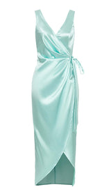 KNOT SIDE SATIN MIDI DRESS IN MINT