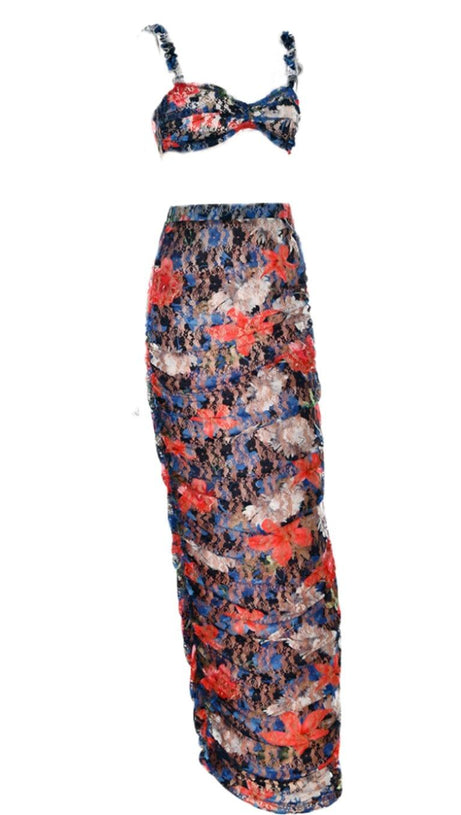 COMPLETO GONNA CON SCOLLO A V IN PIZZO