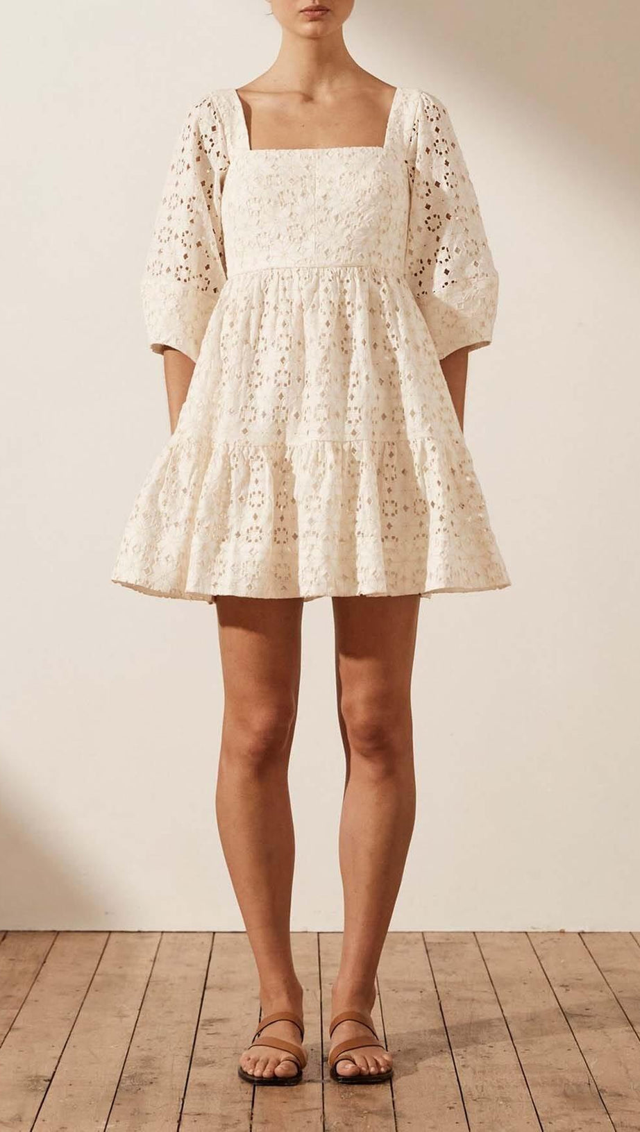 MINI ABITO IN LINO CON SCOLLO QUADRATO - RICE