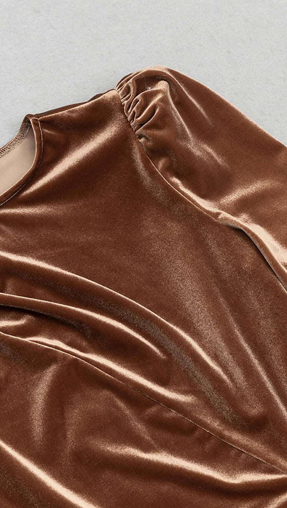 LONG SLEEVE VELVET MIDI DRESS IN BROWN