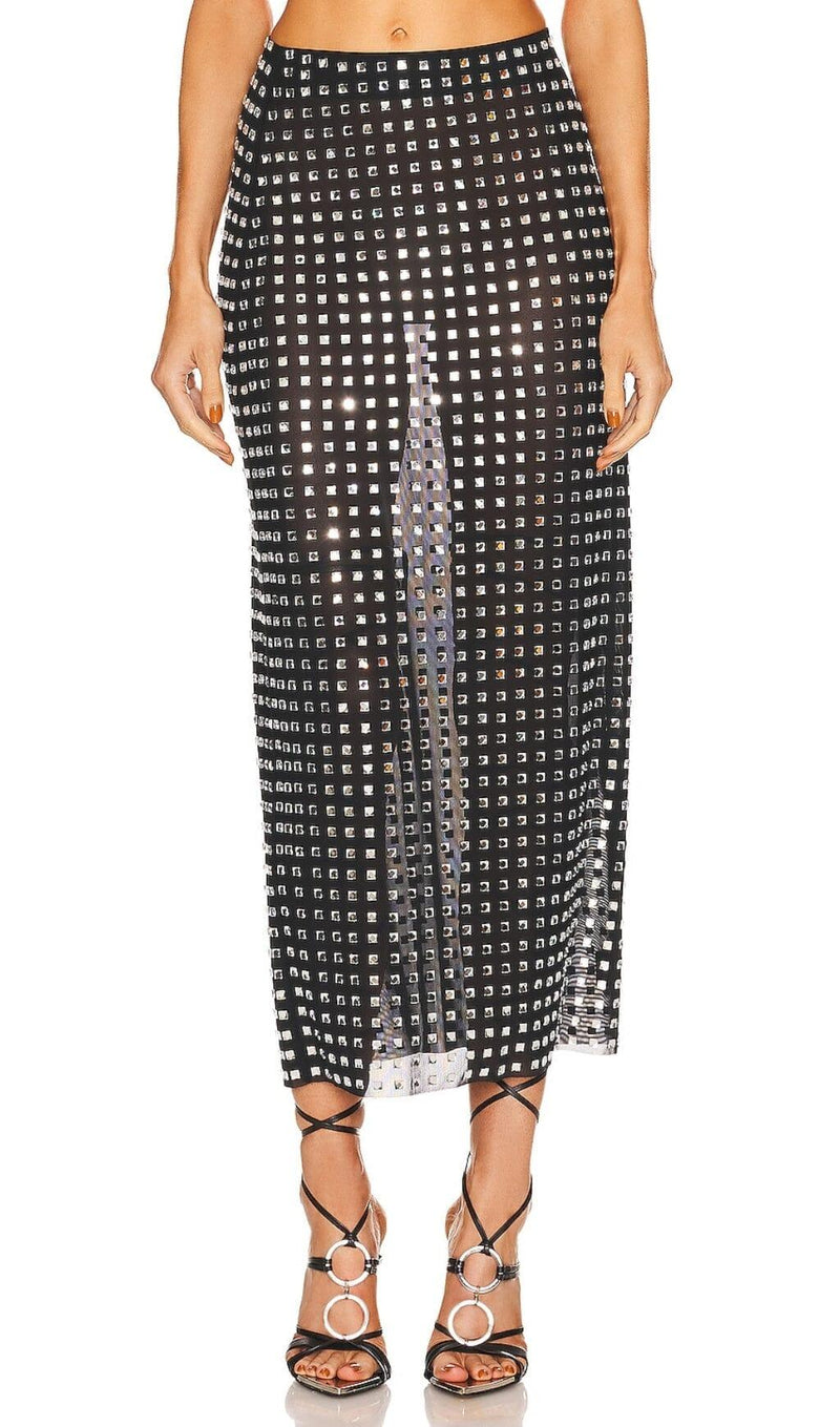 METALLIC SEQUIN SKIRT IN BLACK