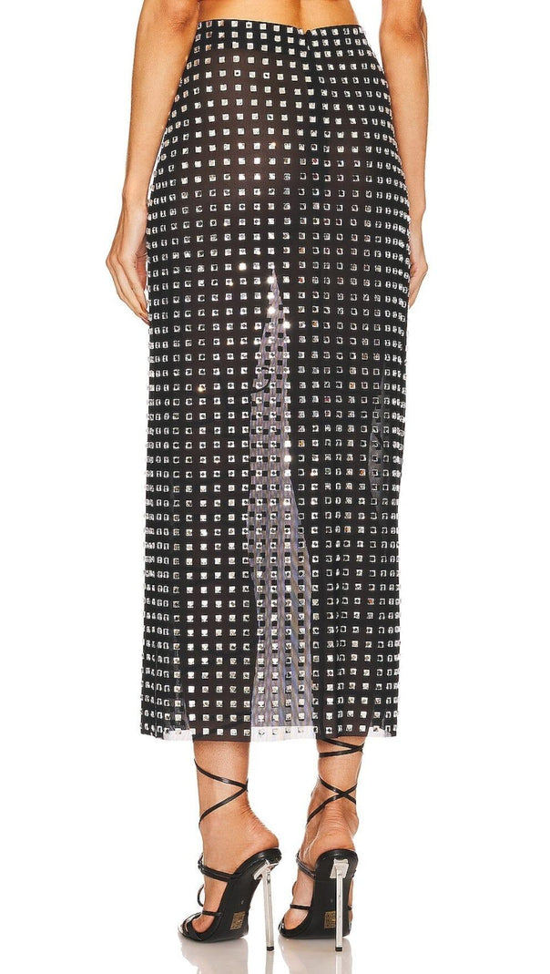 AIIZIE METALLIC SEQUIN SKIRT IN BLACK - product image