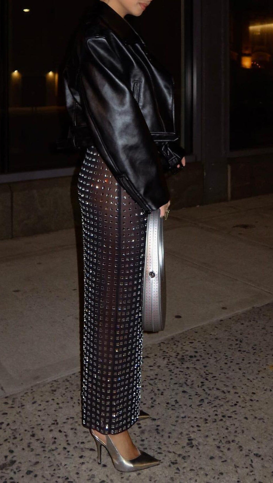 METALLIC SEQUIN SKIRT IN BLACK