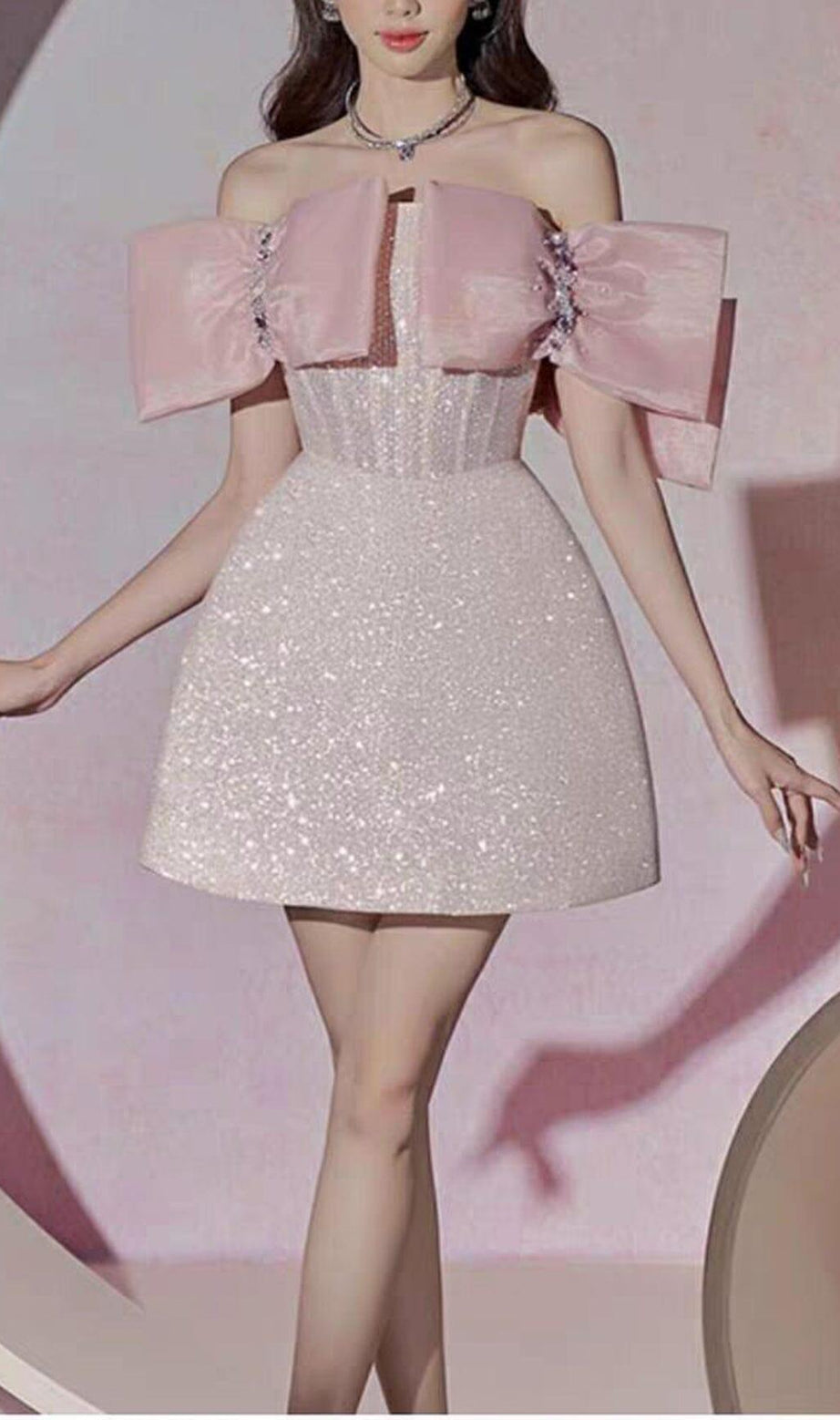 MINI ABITO SENZA SPALLINE CON FIOCCO ROSA