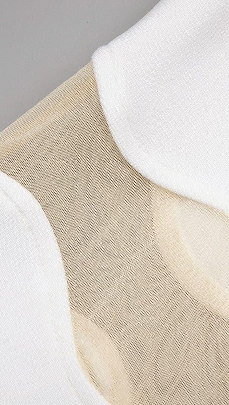 ABITO LUNGO CON INSERTI IN RETE SMERLATA IN BIANCO