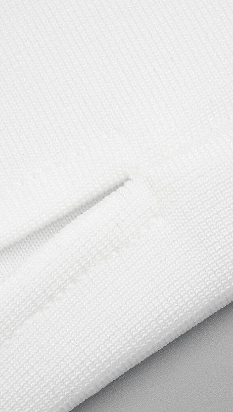 ABITO LUNGO CON INSERTI IN RETE SMERLATA IN BIANCO