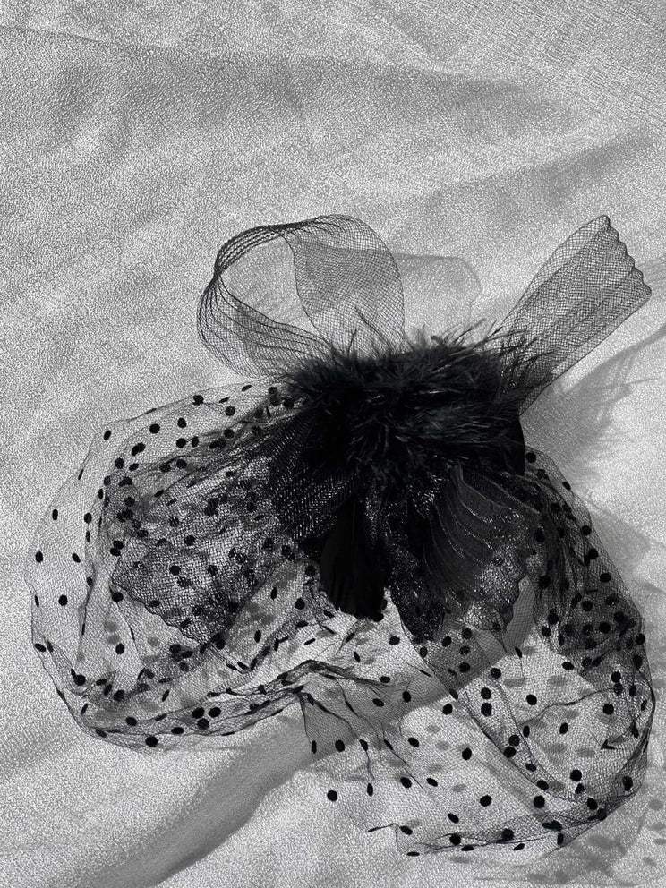 VLAD FEATHER MESH COCKTAIL HAT IN BLACK