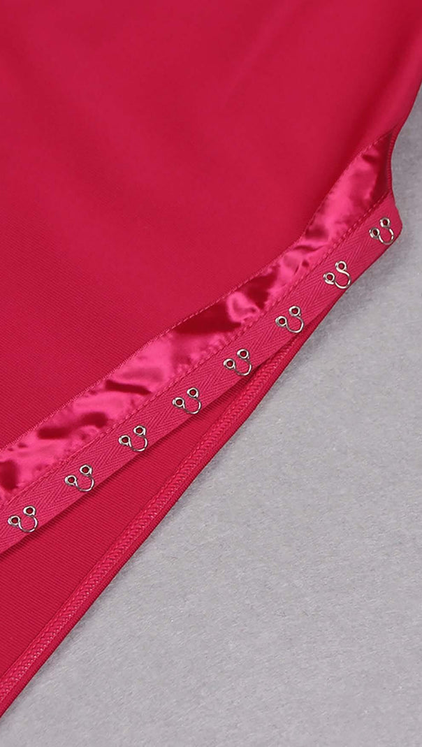 ABITO MIDI SENZA SPALLINE CON BRALETTE IN ROSSO